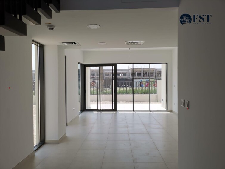 Shams Townhouses Townhouse for Rent, Town Square, Dubai