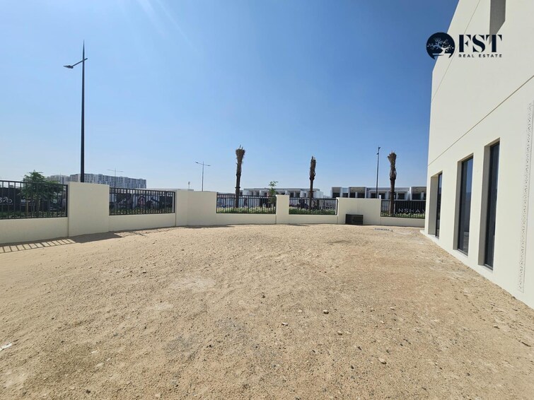 Shams Townhouses Townhouse for Rent, Town Square, Dubai