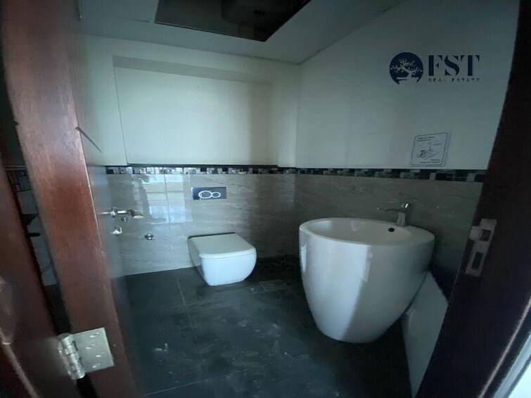  Office Space for Rent, Business Bay, Dubai