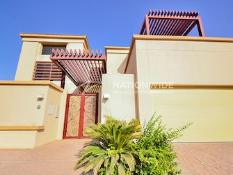 5 BR Villa For Sale in Narjis Cover Image