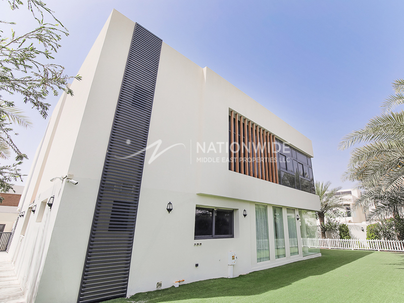 West Yas Villa for Sale, Yas Island, Abu Dhabi