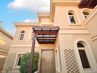 4 BR Villa For Sale in Gardenia Cover Image