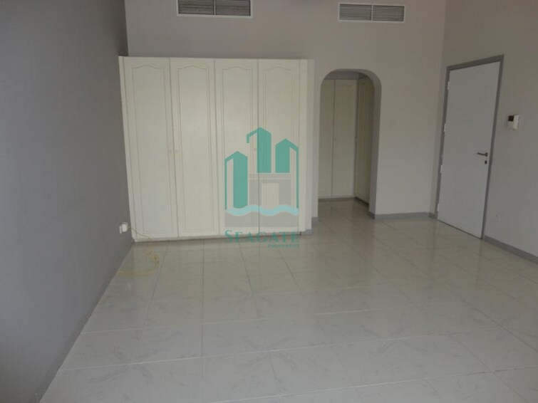 Umm Suqeim Road Villa for Rent, Umm Suqeim, Dubai