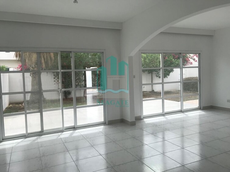 Umm Suqeim Road Villa for Rent, Umm Suqeim, Dubai