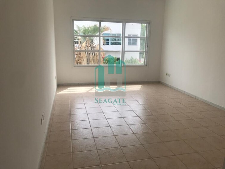 Umm Suqeim Road Villa for Rent, Umm Suqeim, Dubai