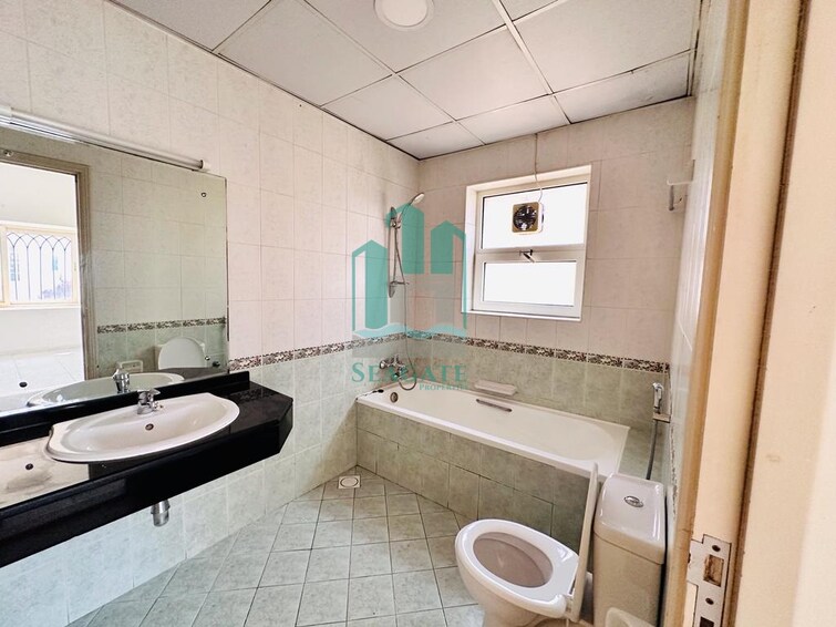 Umm Suqeim Road Villa for Rent, Umm Suqeim, Dubai