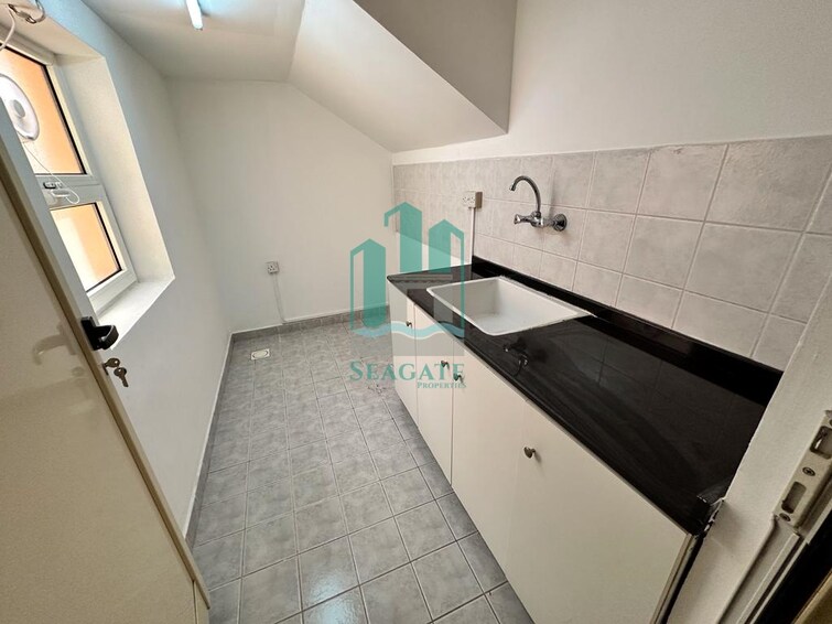 Umm Suqeim Road Villa for Rent, Umm Suqeim, Dubai