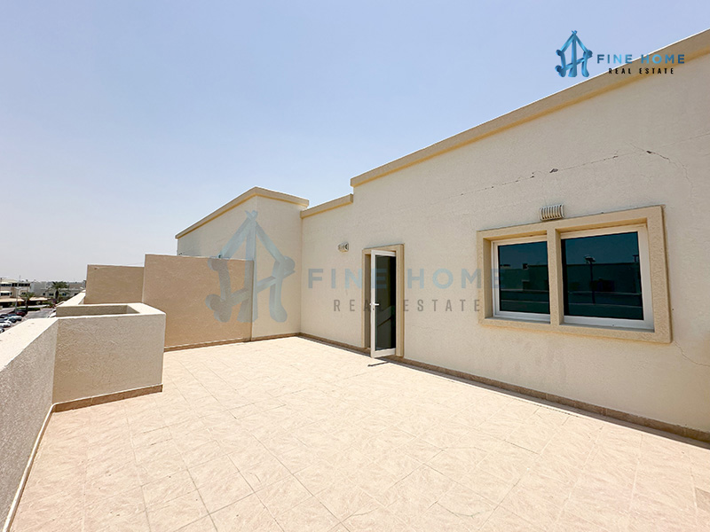 5 BR Villa For Rent in Arabian Style Cover Image