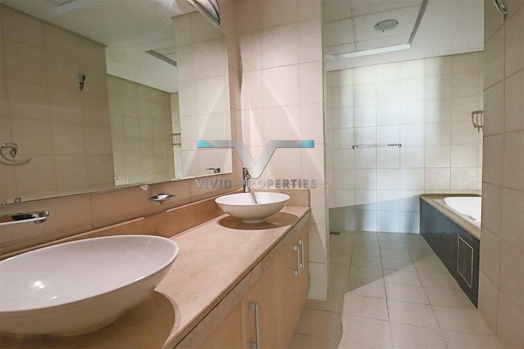 Shoreline Apartments Apartment for Rent, Palm Jumeirah, Dubai