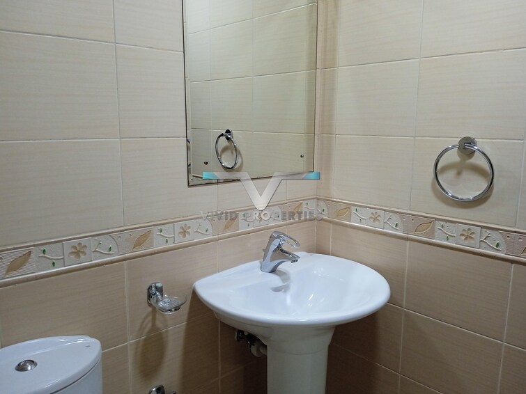 Infinity Building Apartment for Rent, Sheikh Zayed Road, Dubai