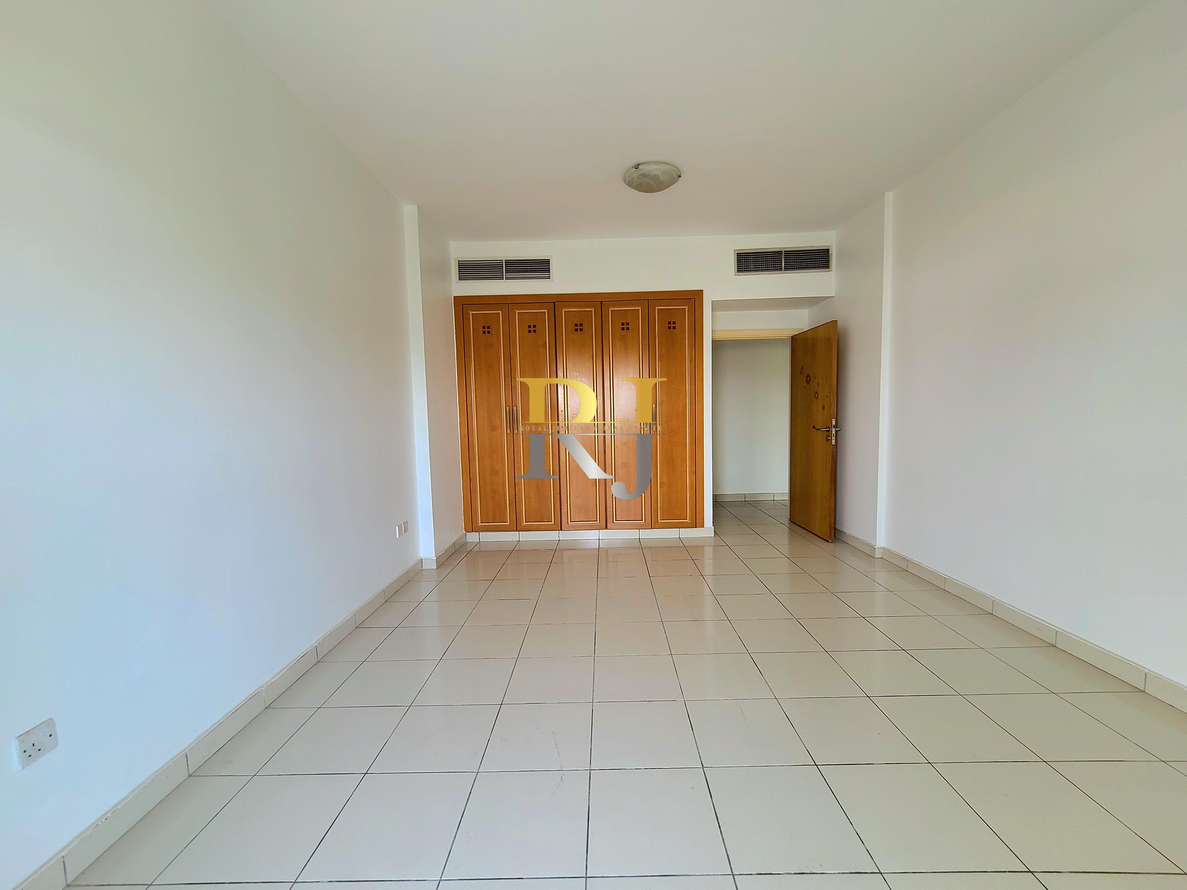 Oud Metha Apartment for Rent, Bur Dubai, Dubai