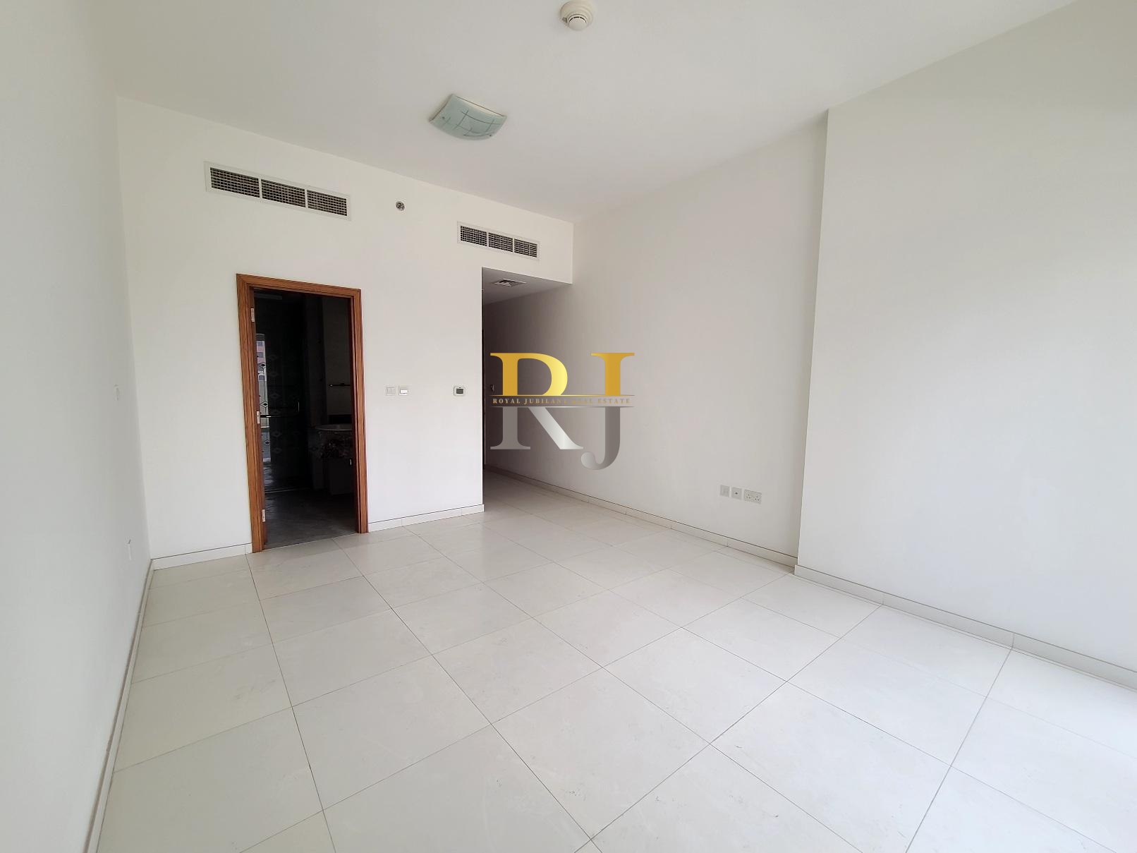 Oud Metha Apartment for Rent, Bur Dubai, Dubai