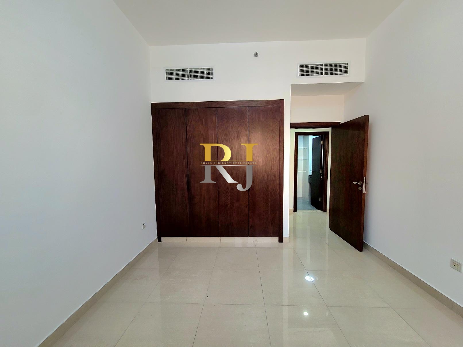 Oud Metha Apartment for Rent, Bur Dubai, Dubai