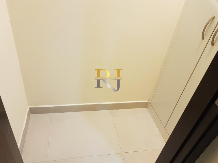 Al Karama Building Apartment for Rent, Al Karama, Dubai