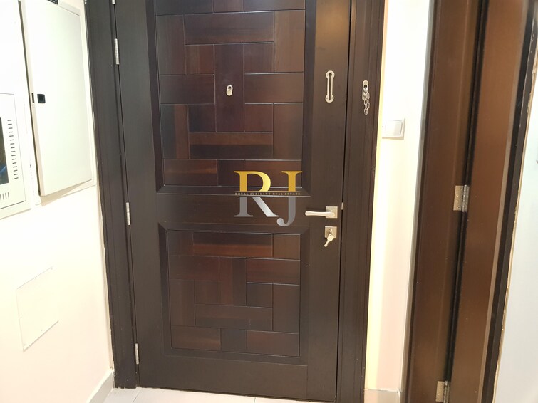 Al Karama Building Apartment for Rent, Al Karama, Dubai