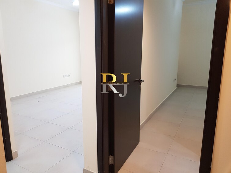 Al Karama Building Apartment for Rent, Al Karama, Dubai