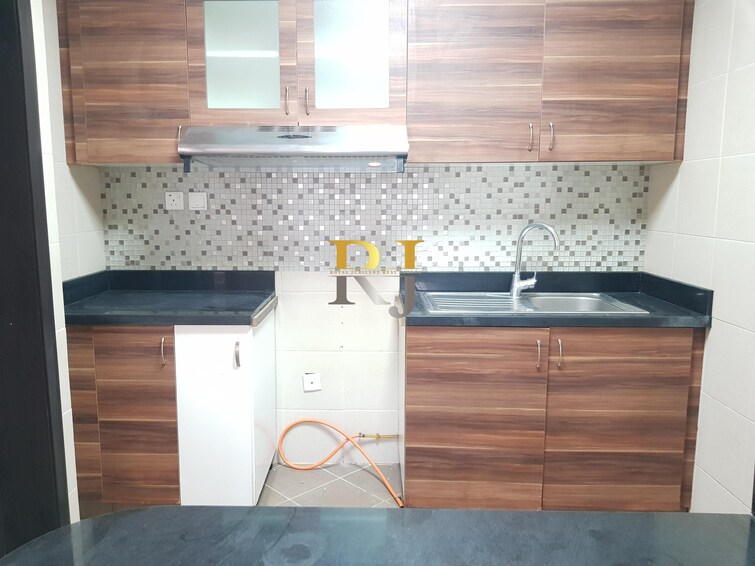 Al Karama Building Apartment for Rent, Al Karama, Dubai