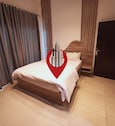 2 BR 1200 Sq.Ft. Apartment in Zenith Towers