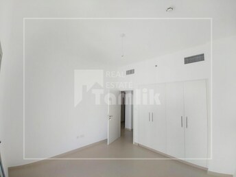 1 BR Apartment For Sale in Hayat Boulevard