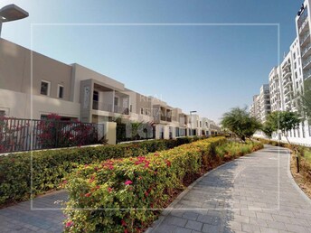 1 BR Apartment For Sale in Hayat Boulevard