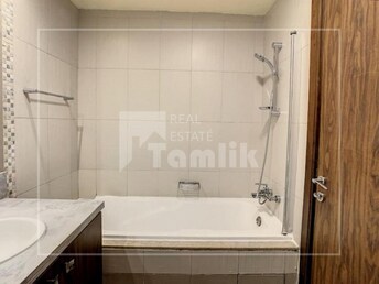 1 BR Apartment For Sale in Executive Towers