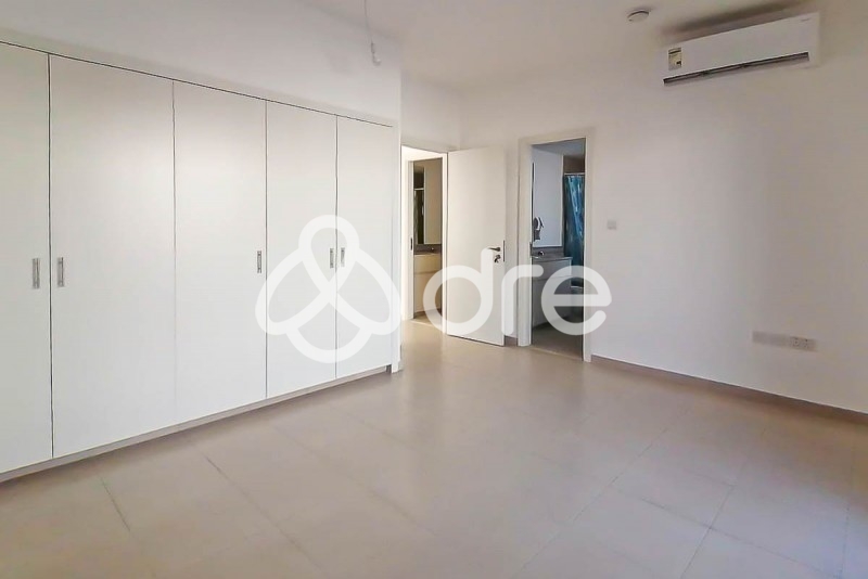 3 BR Townhouse For Rent in Zahra Townhouses Cover Image