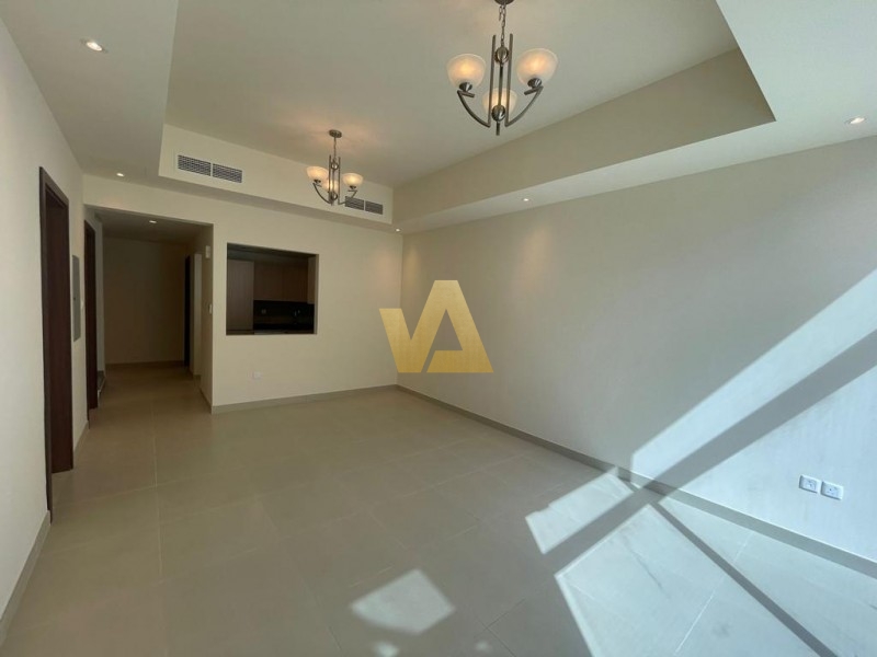 3 BR Villa For Rent in District 11 Cover Image