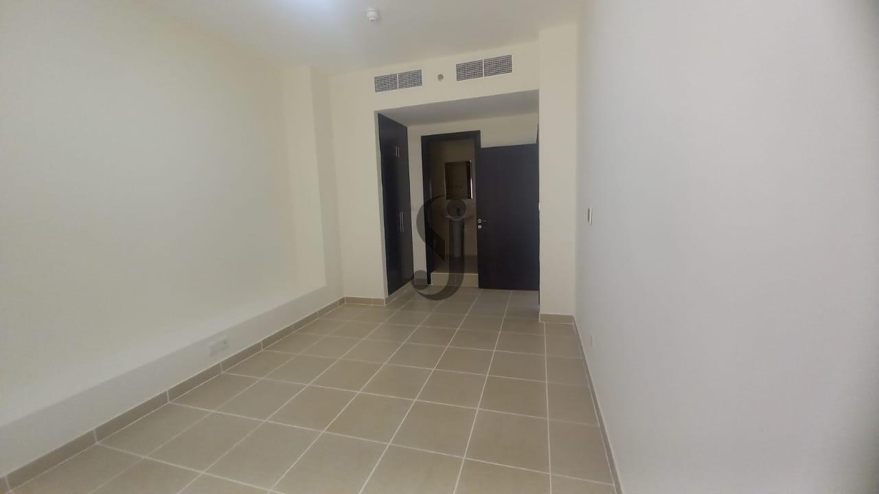 Infinity Building Apartment for Rent, Sheikh Zayed Road, Dubai