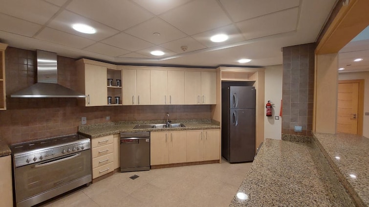  Apartment for Rent, Palm Jumeirah, Dubai