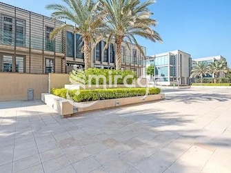 5 BR Villa For Sale in Al Zeina Cover Image