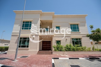 6 BR Villa For Rent in Al Merief Cover Image