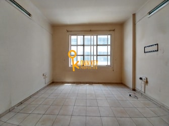 2 BR Apartment For Rent in Al Raffa Cover Image