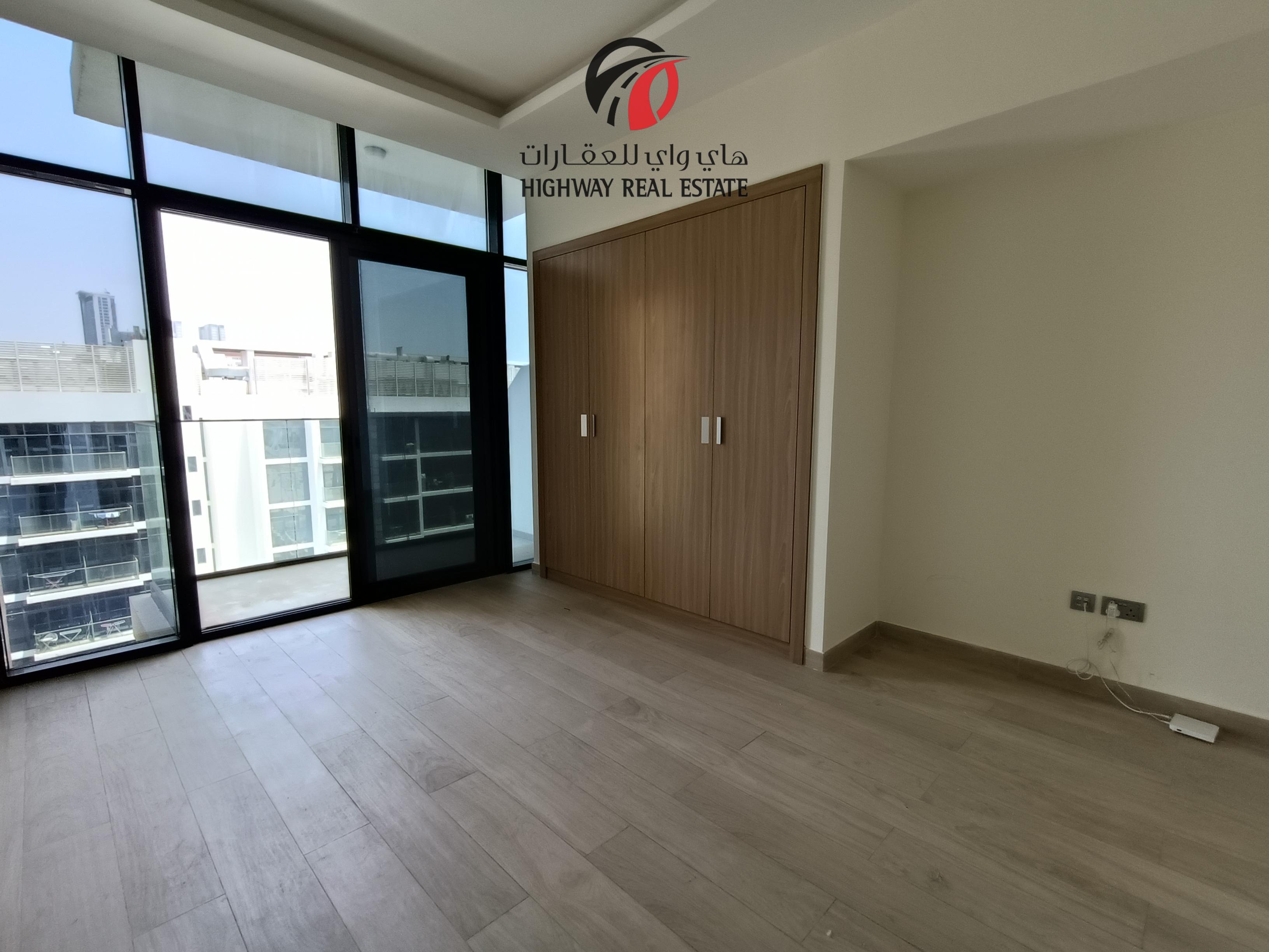 Apartment For Rent in Azizi Riviera