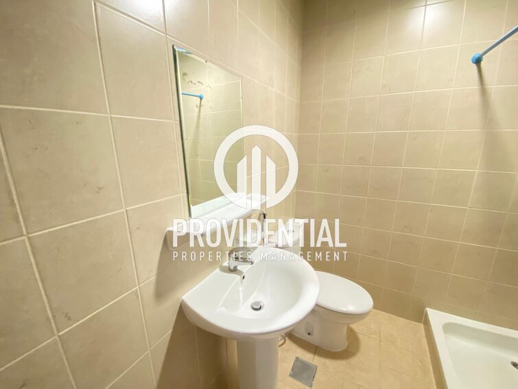 Khalidiyah Street Apartment for Rent, Al Khalidiyah, Abu Dhabi