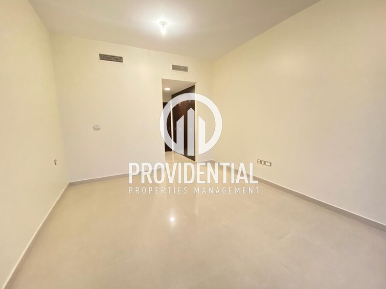 Khalidiyah Street Apartment for Rent, Al Khalidiyah, Abu Dhabi