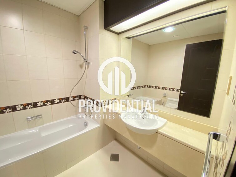 Khalidiyah Street Apartment for Rent, Al Khalidiyah, Abu Dhabi