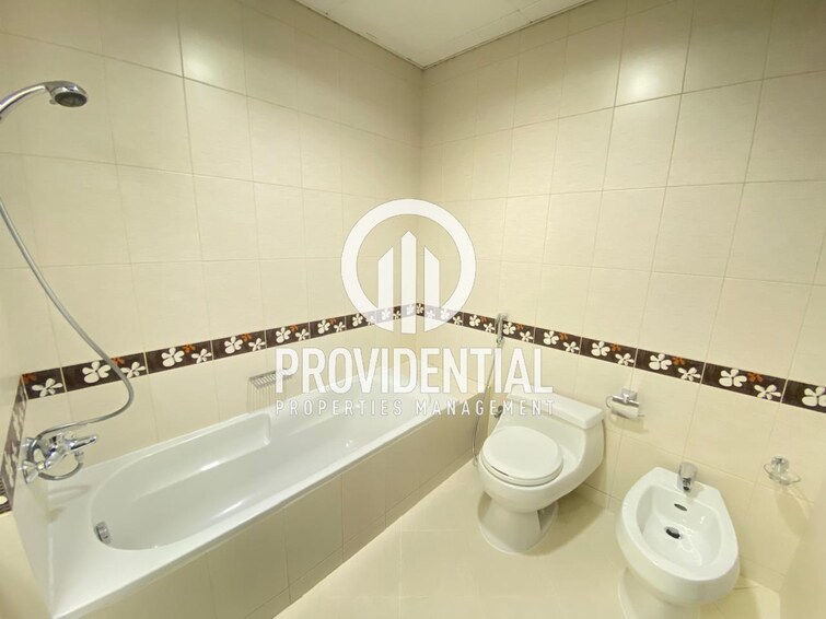Khalidiyah Street Apartment for Rent, Al Khalidiyah, Abu Dhabi