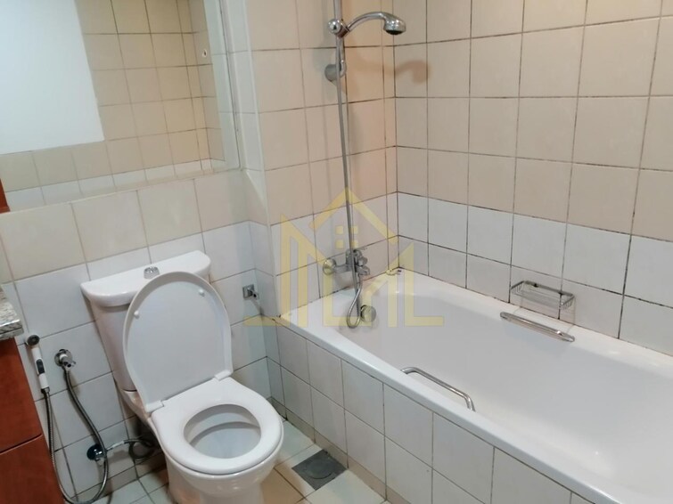  Apartment for Rent, The Greens, Dubai