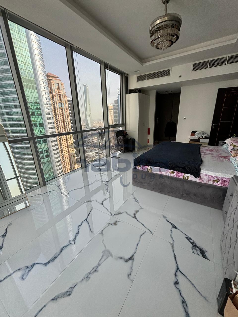 3 BR Apartment For Sale in Jumeirah Lake Towers (JLT)