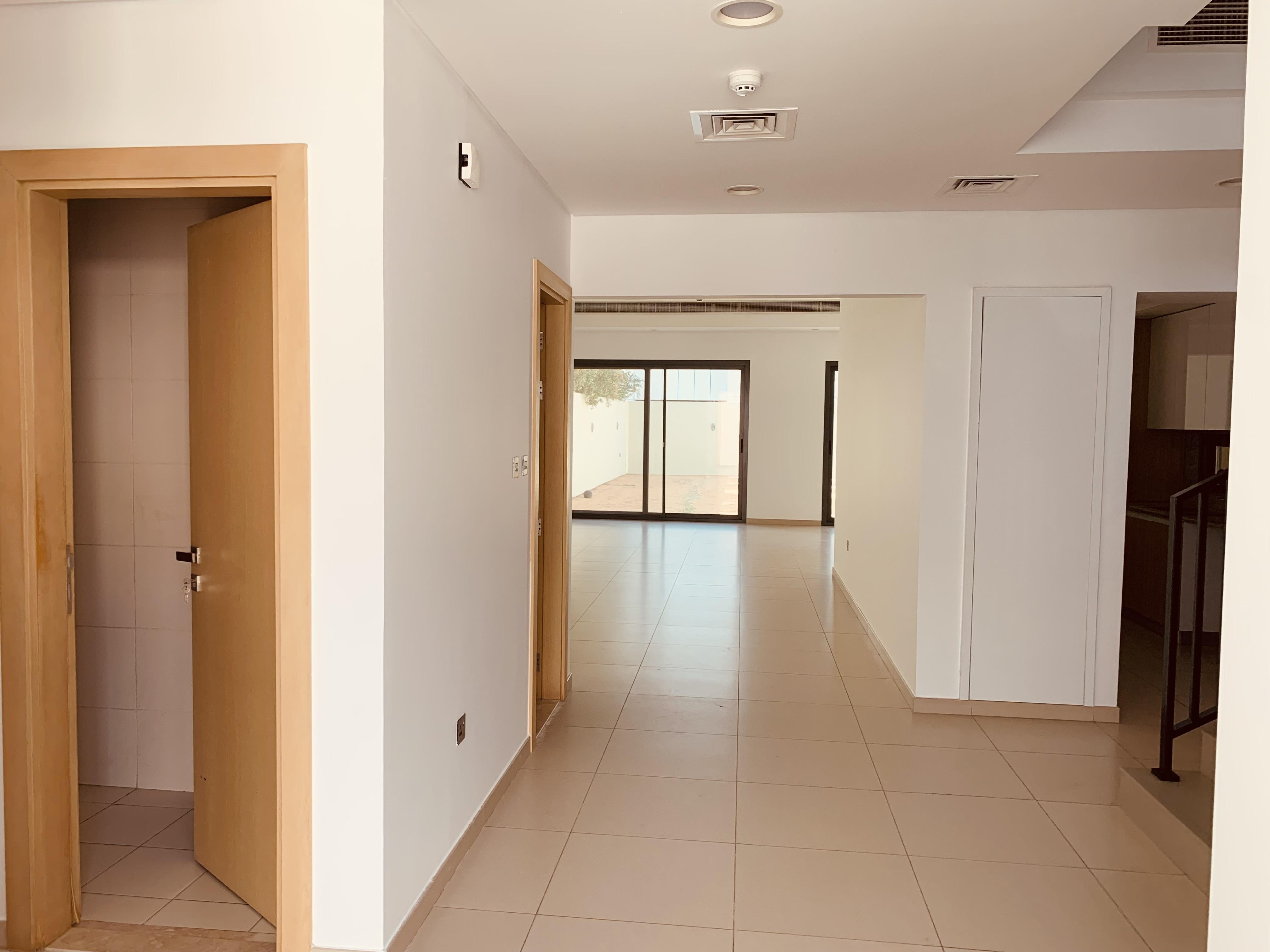 4 BR Villa For Rent in Al Barsha 1