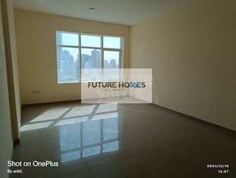 Studio Apartment For Sale in Golf Horizon Tower B Cover Image