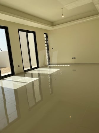 5 BR Villa For Rent in Coursetia Cover Image