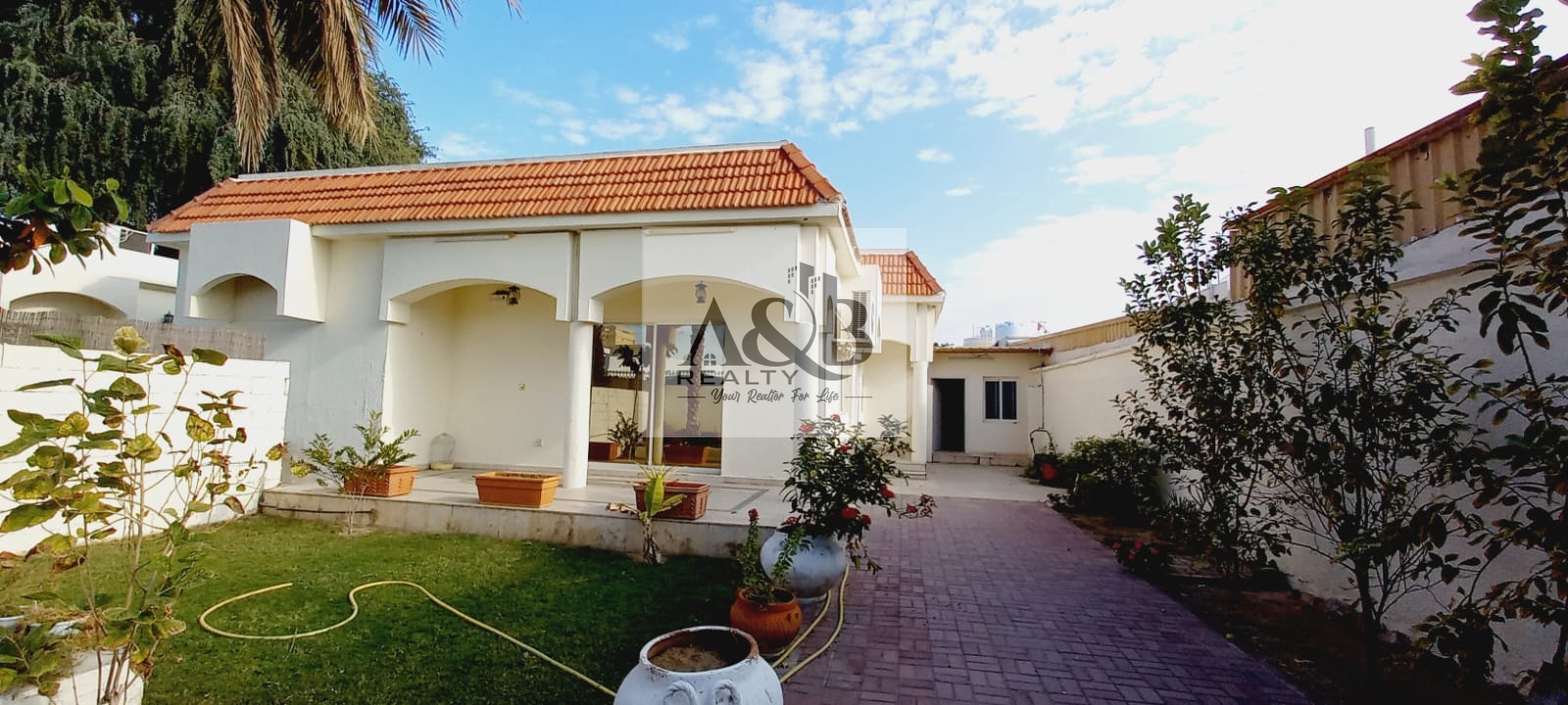 Al Quoz 2 Villa for Rent, Al Quoz, Dubai