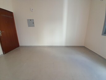 Studio Apartment For Rent in Muwaileh Building
