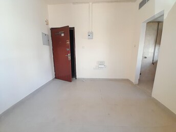 Studio Apartment For Rent in Muwaileh Building