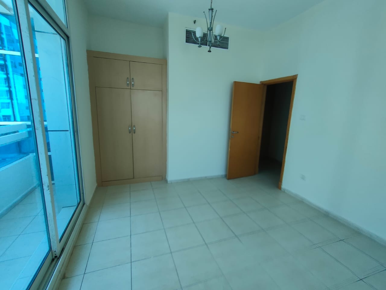 1 BR Apartment For Rent in Axis 3