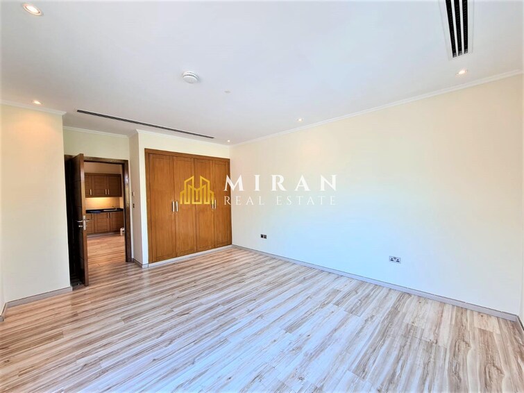District 2 Villa for Sale, Jumeirah Park, Dubai