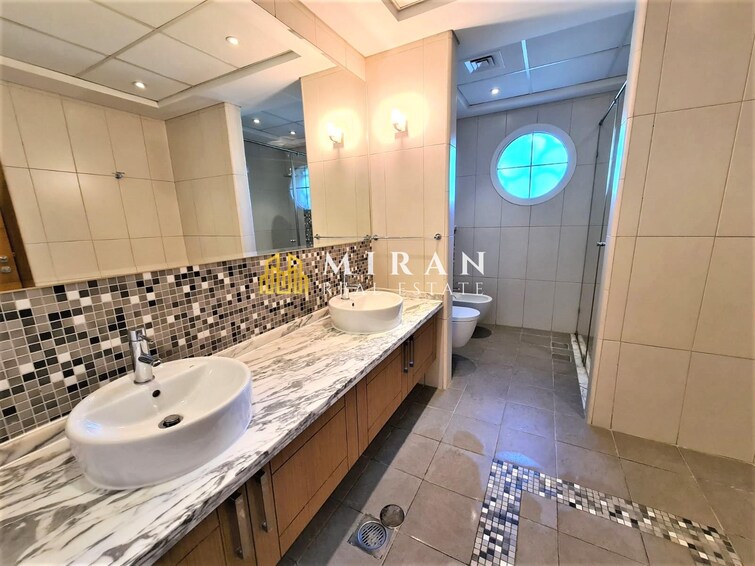 District 2 Villa for Sale, Jumeirah Park, Dubai