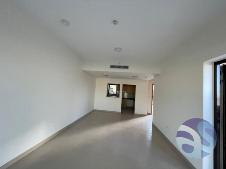  Villa for Sale, International City, Dubai