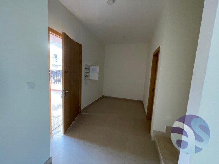 Villa for Sale, International City, Dubai